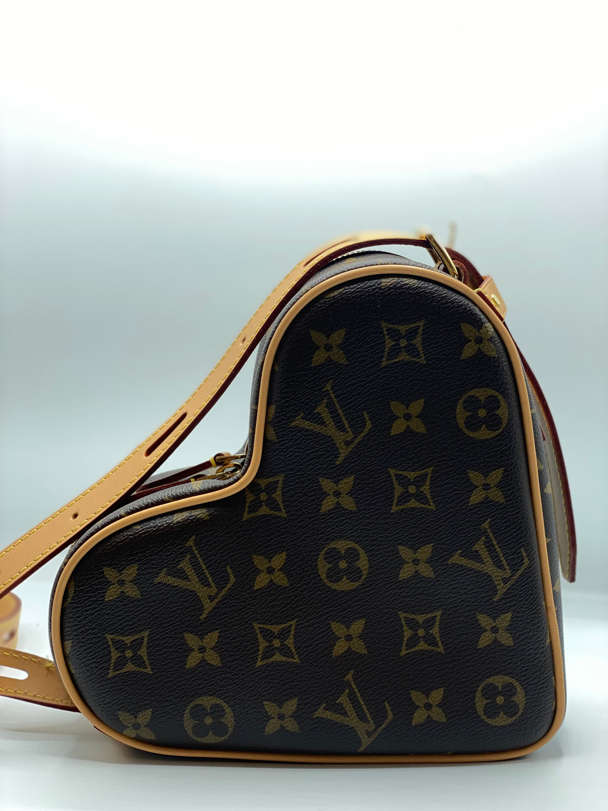 LOUIS VUITTON | Coeur Heart Bag Game On Monogram Limited Edition