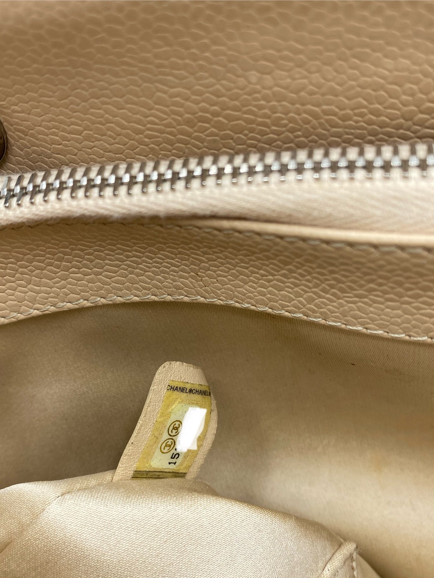 CHANEL | GST Beige in Caviar