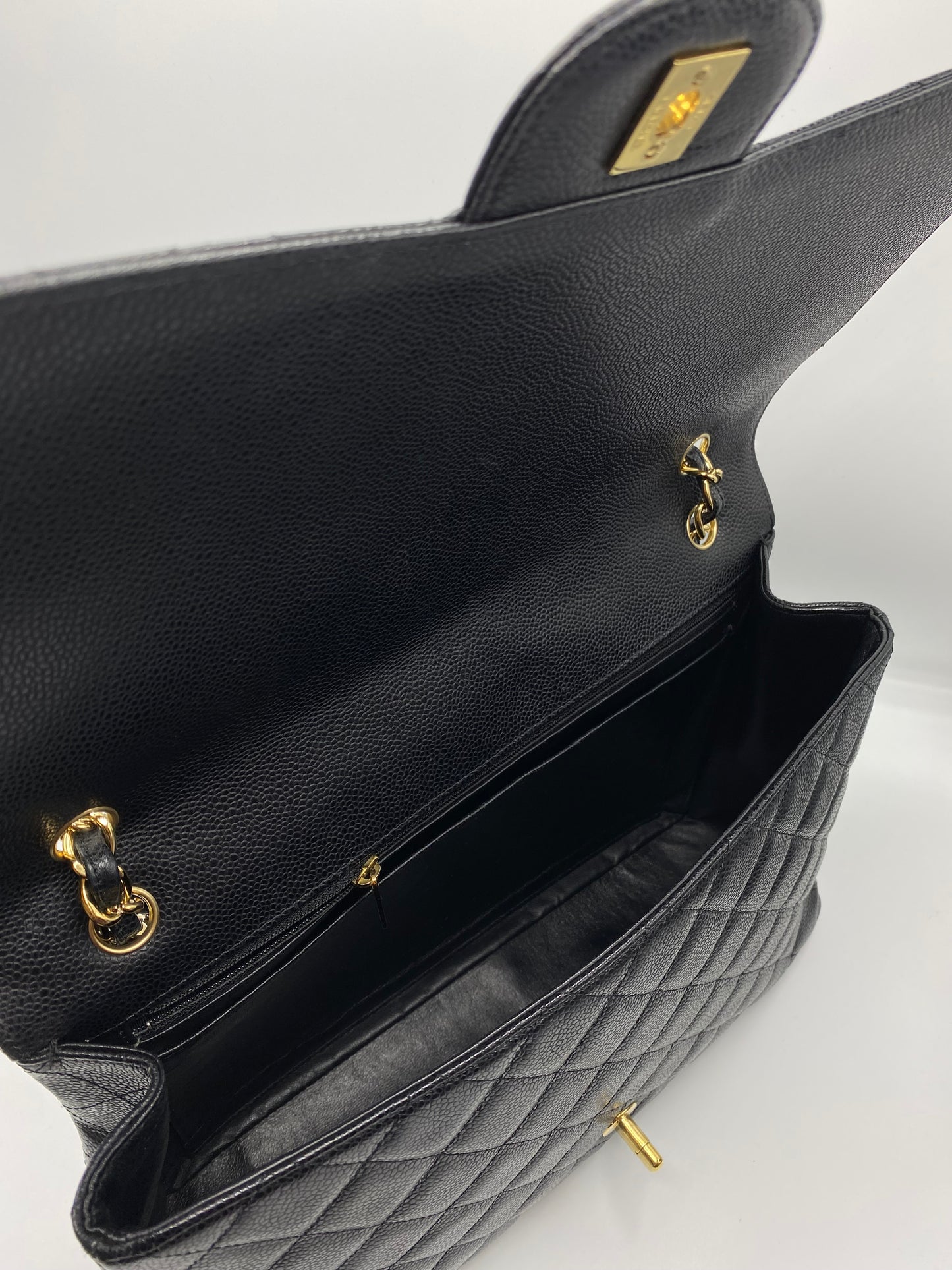 CHANEL | Maxi Jumbo Black Caviar