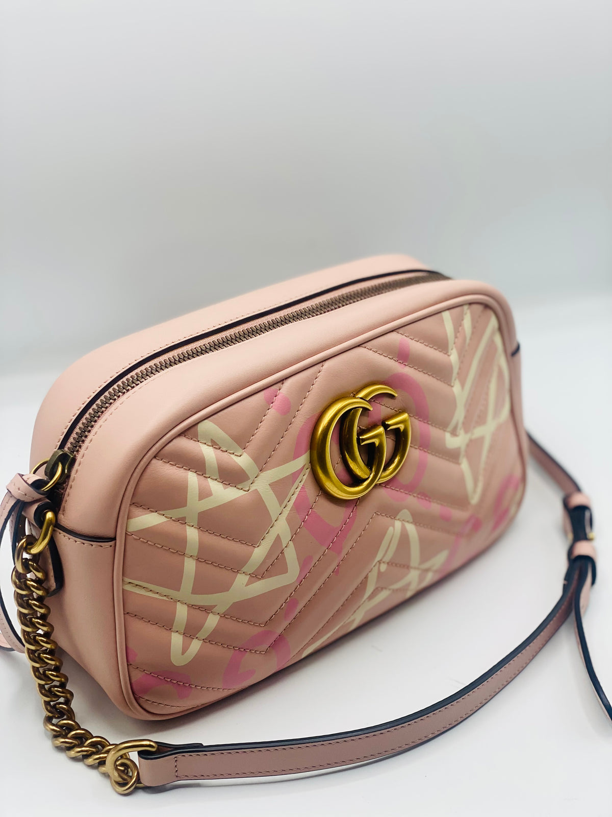 GUCCI | Calfskin Matelasse GucciGhost Small GG Marmont Pink  Ivory