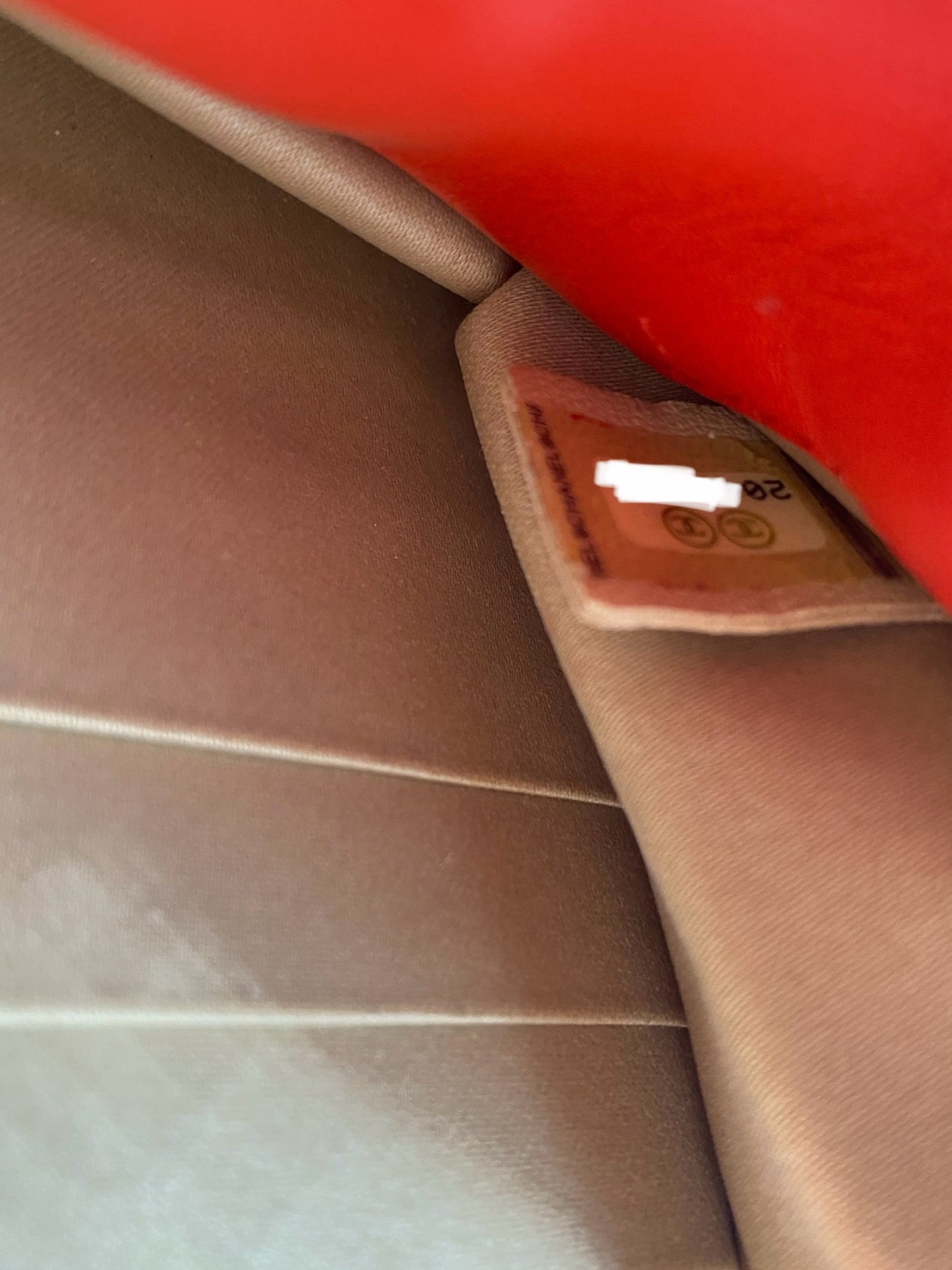 CHANEL | Golden Class Wallet on Chain