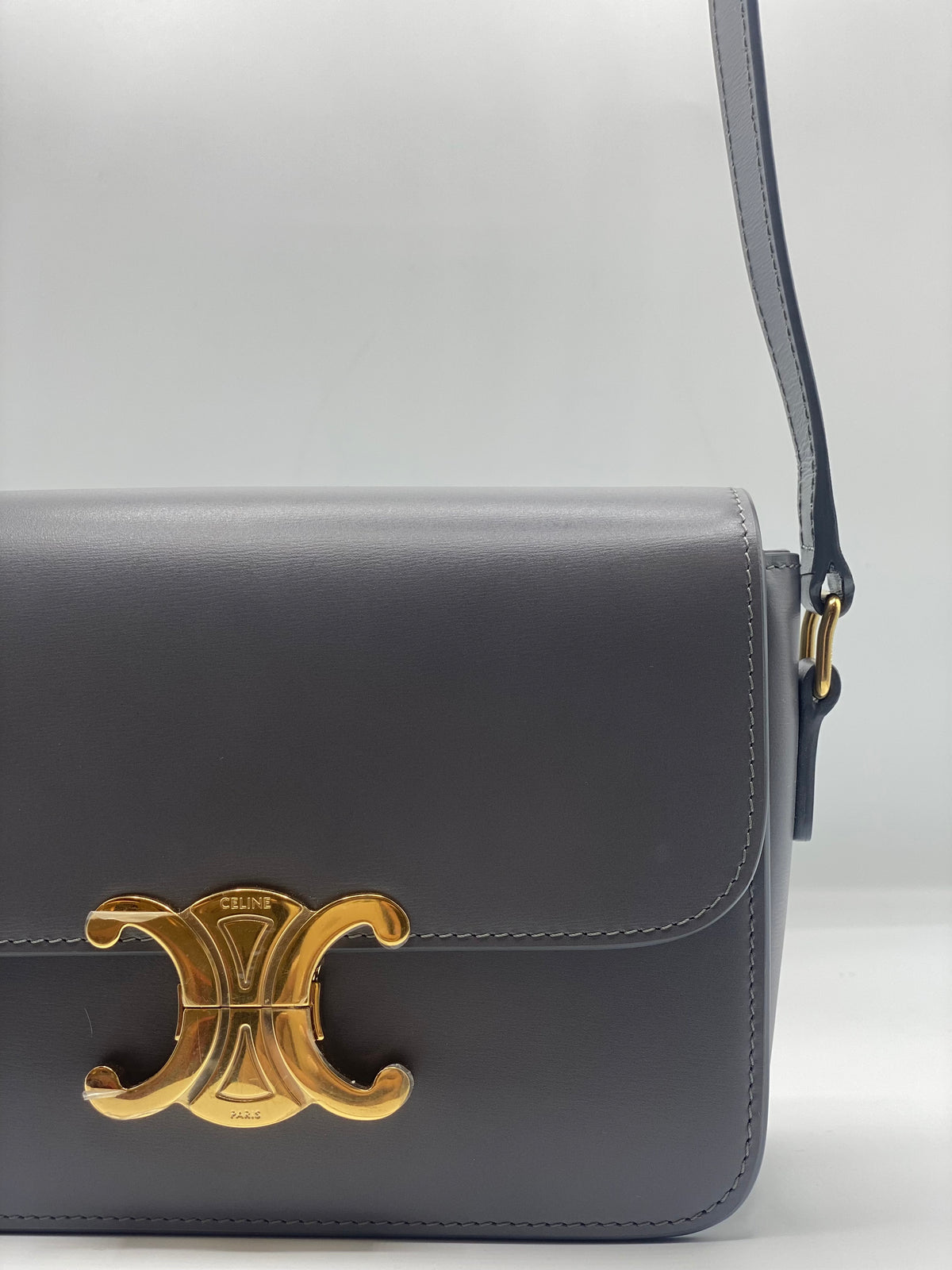 CELINE | TRIOMPHE TEEN BAG IN GRAY CALFSKIN LEATHER