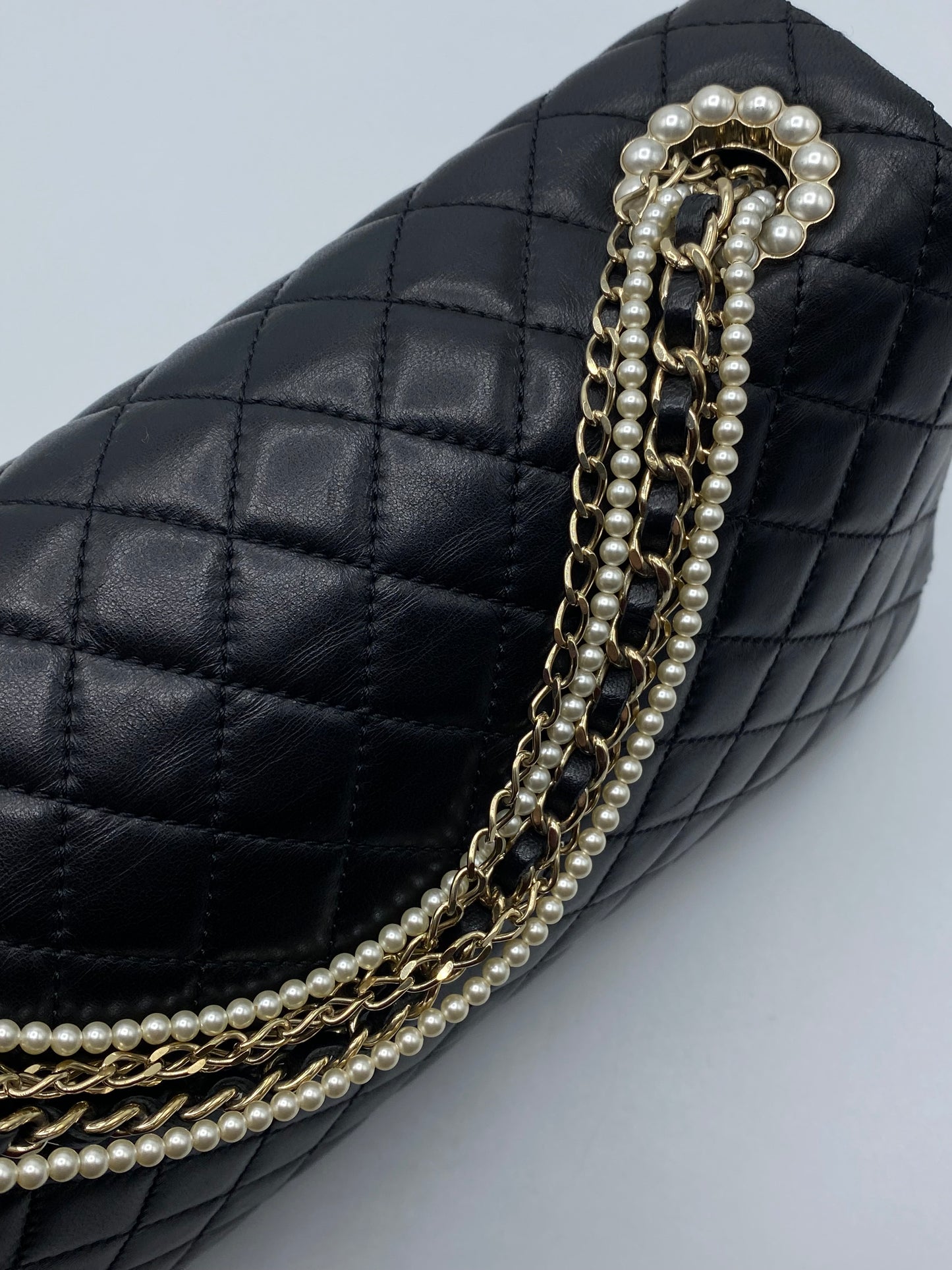 CHANEL | Westminster Pearl Chain Flap
