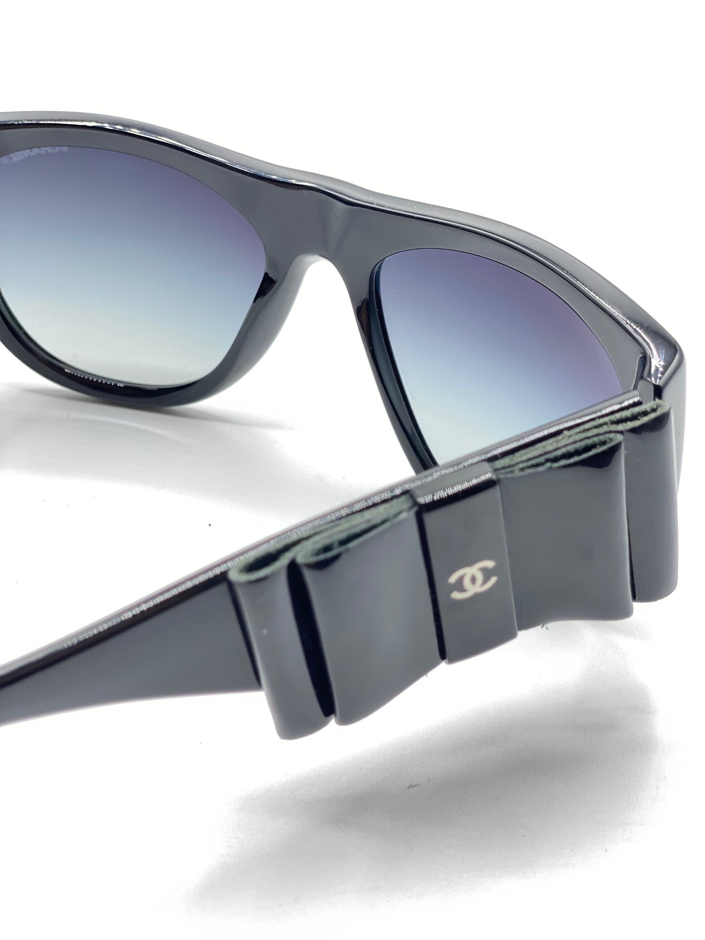 CHANEL | Ribbon Sunglasses