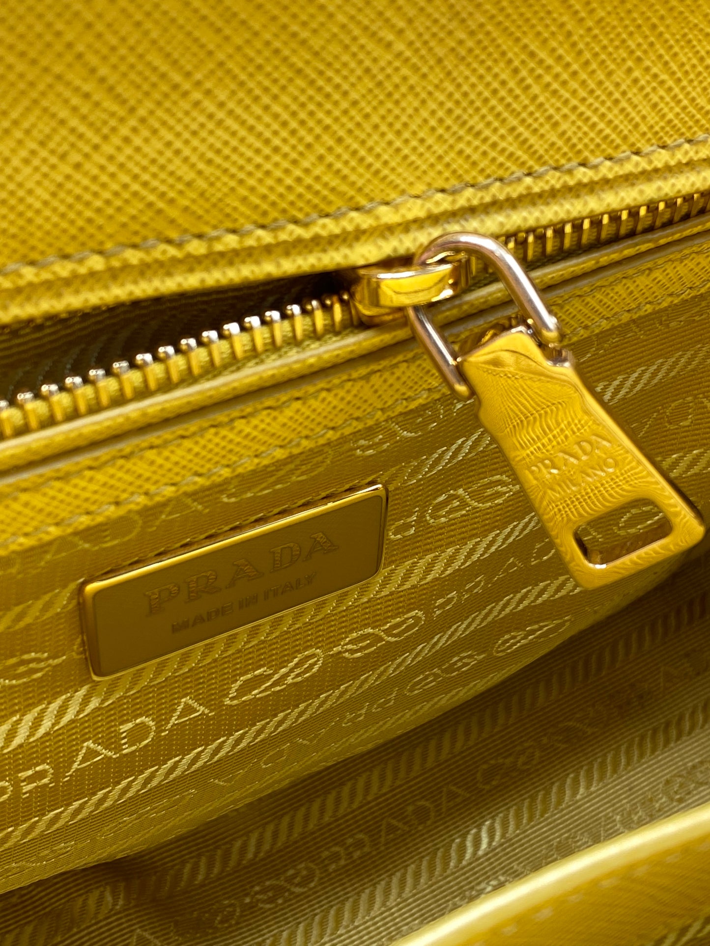 PRADA | Galleria Small in Yellow Saffiano