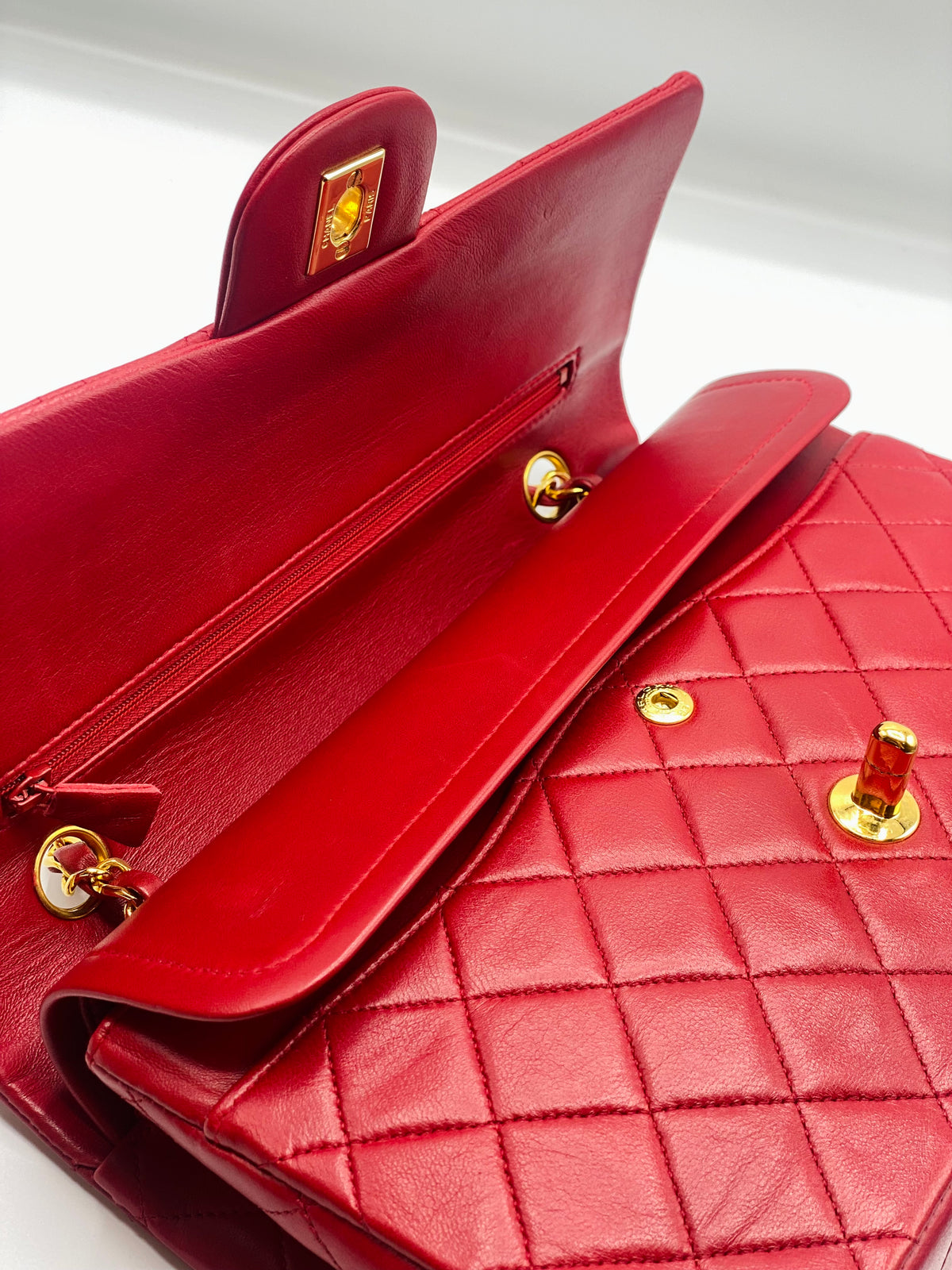 CHANEL | TIMELESS  DOUBLE FLAP 2.55  MEDIUM RED