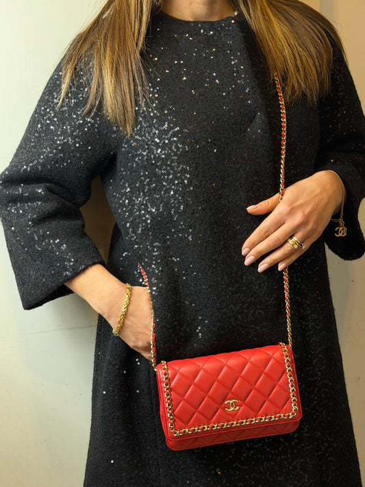 CHANEL | Chain Round Wallet On Chain