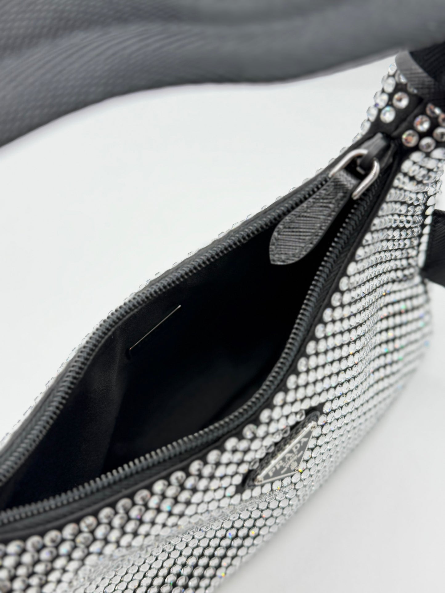 PRADA | Re-Edition 2000 Crystals Edition