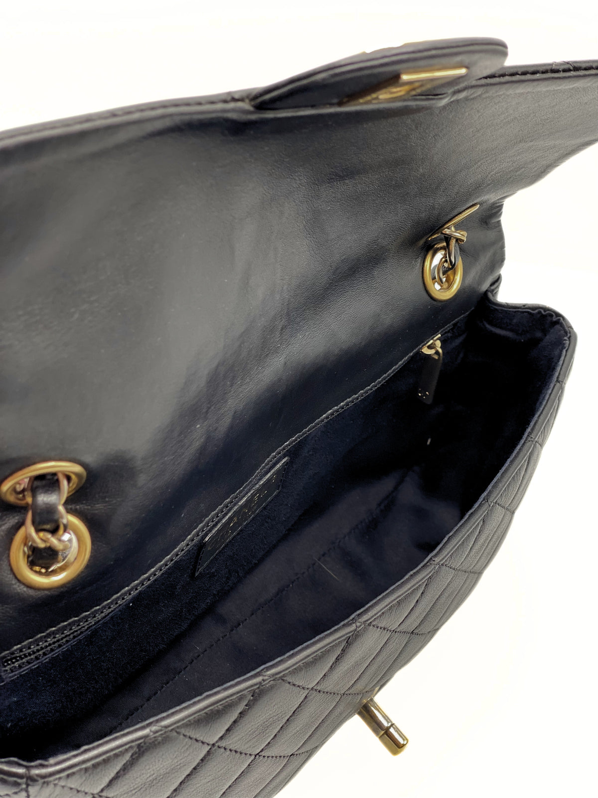 CHANEL | Cruise Flap Limited Edition