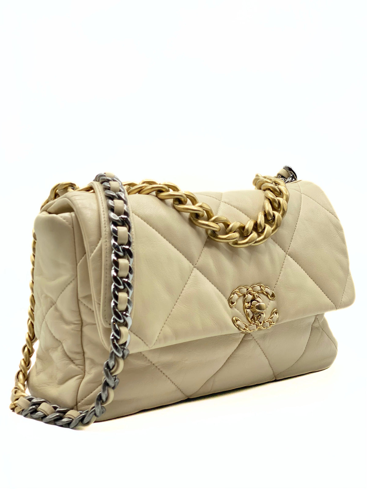 CHANEL | 19 Beige Bag