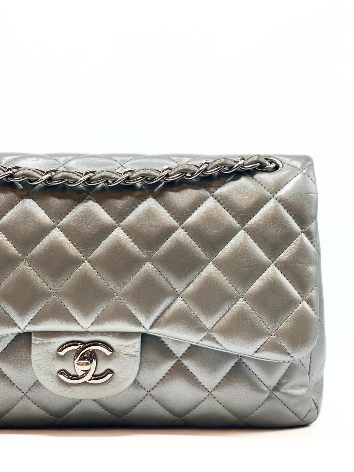 CHANEL | Jumbo Double Flap Metallic Grey