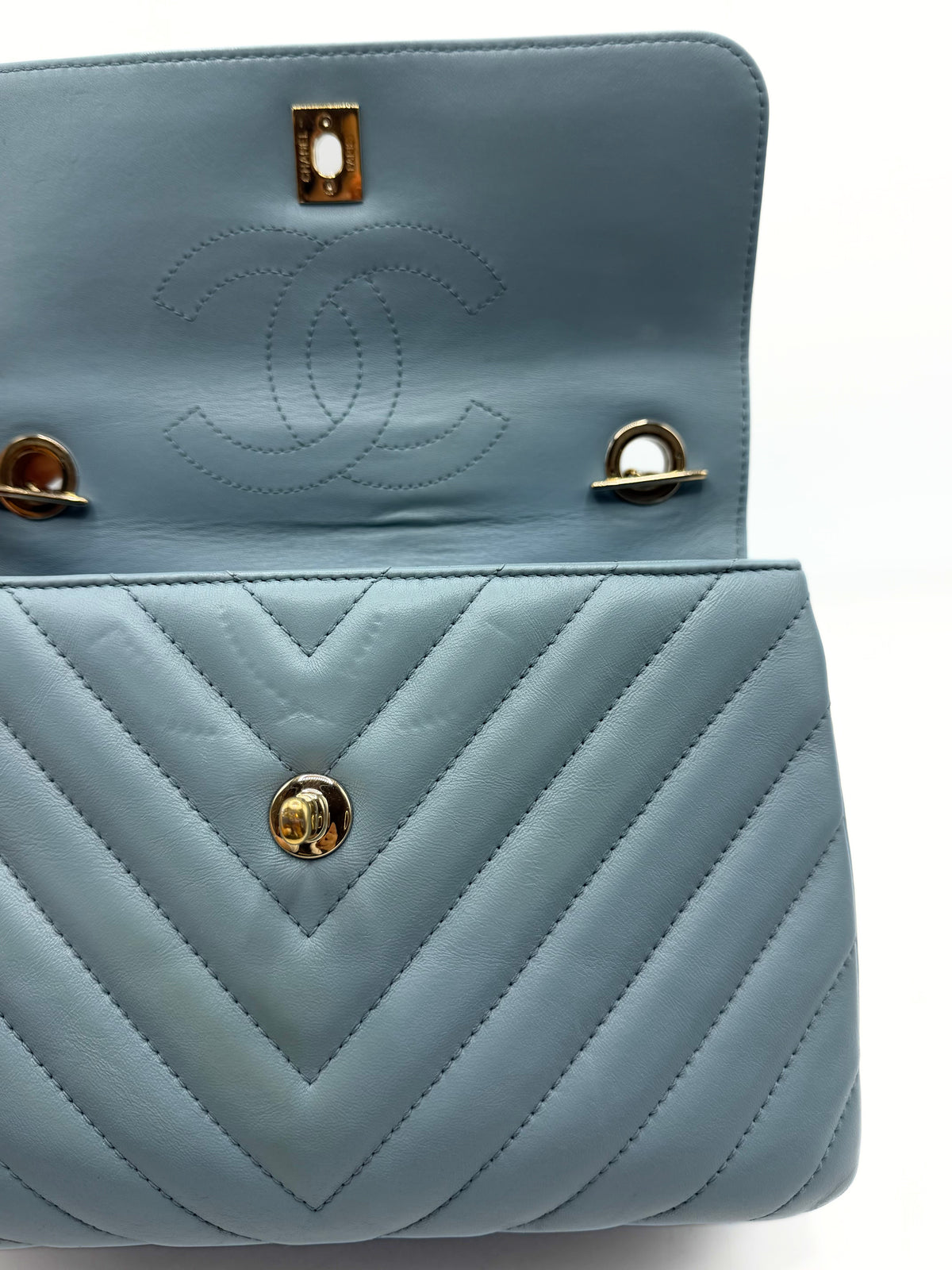 CHANEL| Chevron Trendy CC Top Handle Bag