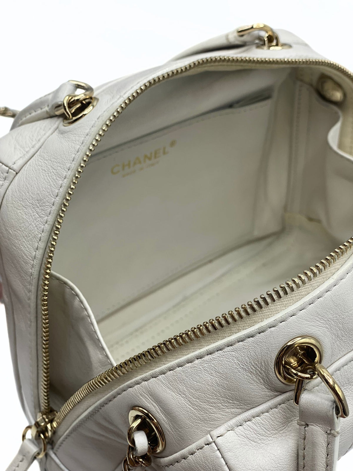 CHANEL | CC Vanity White