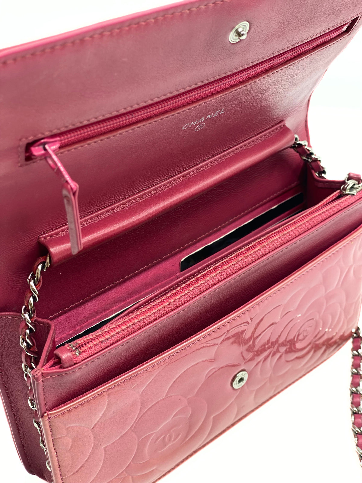 CHANEL | Wallet on Chain Pattent Leather Camelia Edition