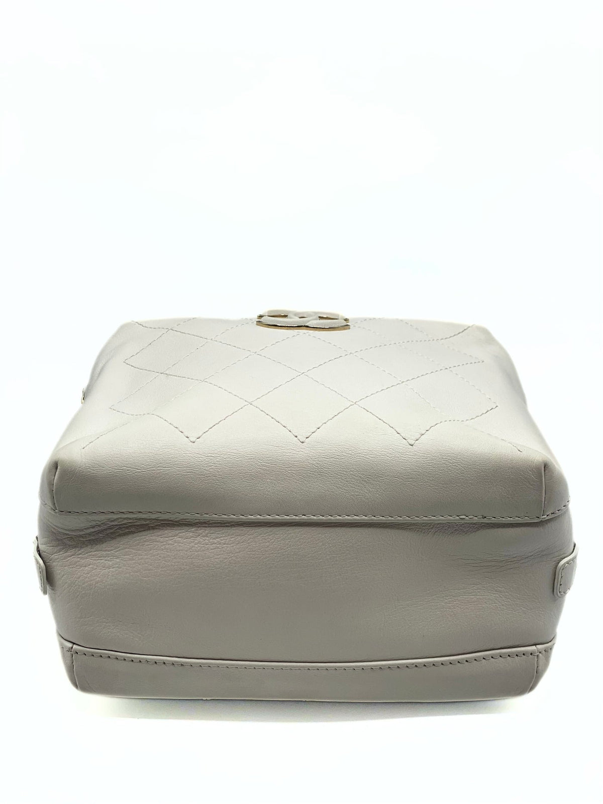 CHANEL | CC Vanity White