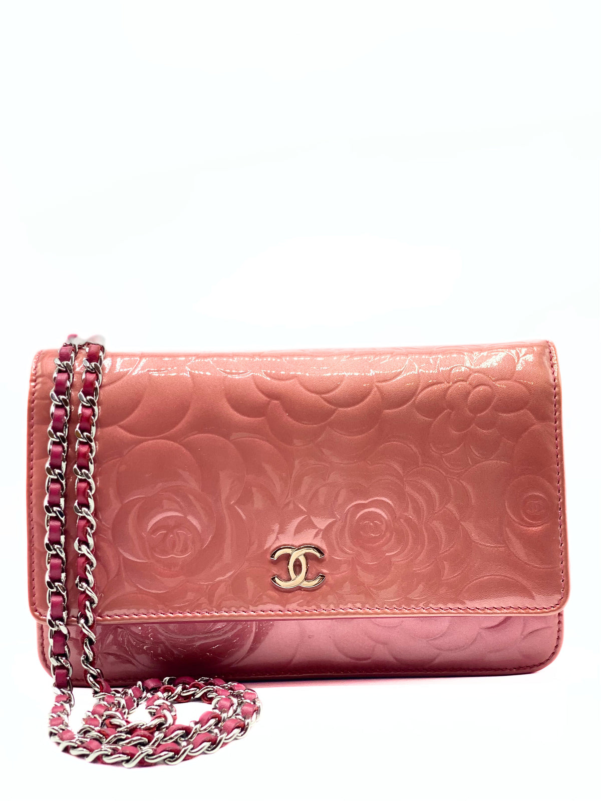 CHANEL | Wallet on Chain Pattent Leather Camelia Edition