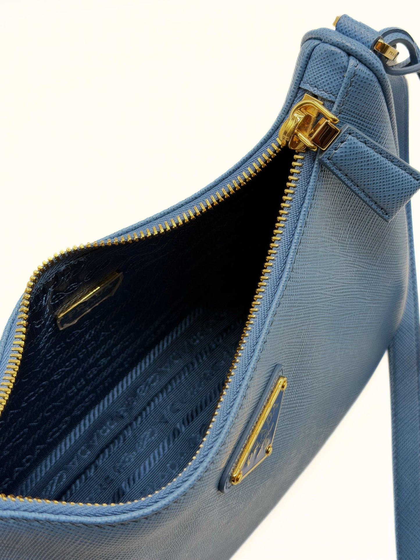 PRADA | Re-Edition 2000 in Saffiano