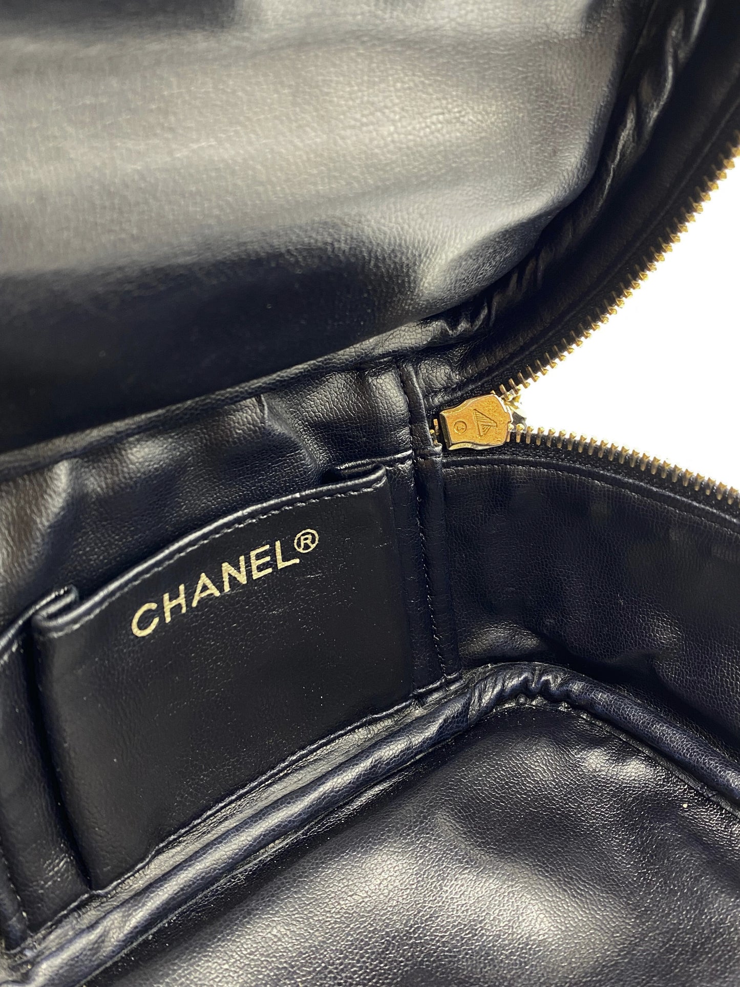 CHANEL | Mini Vanity Vintage Blue