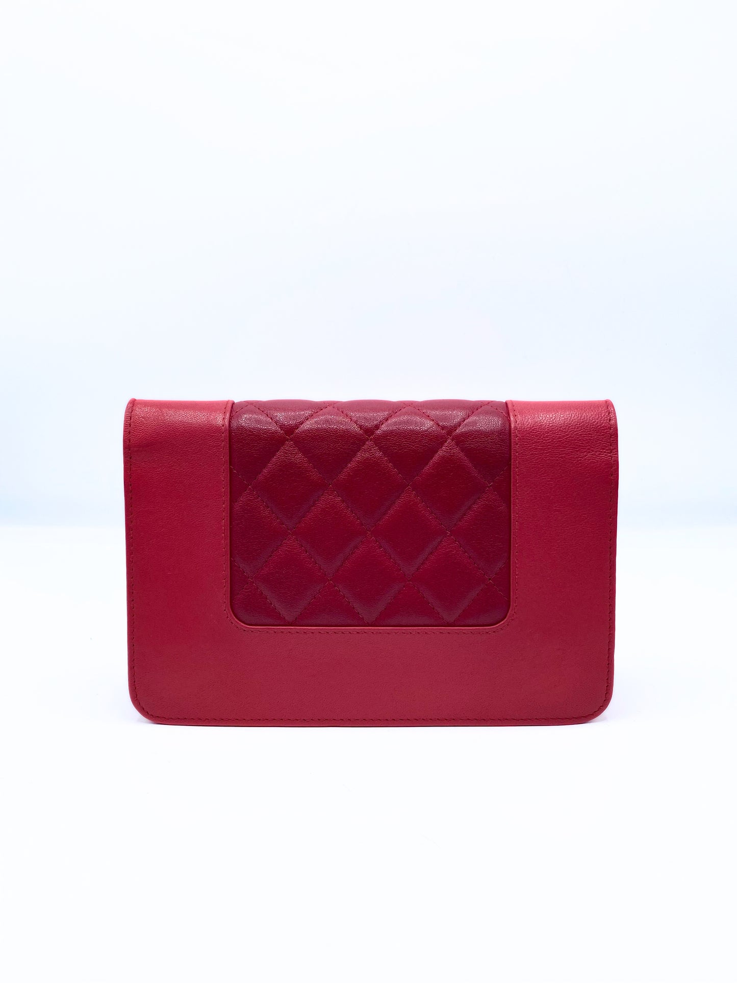 CHANEL | Bicolor Wallet on Chain