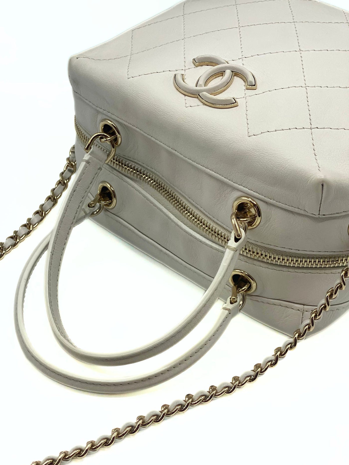 CHANEL | CC Vanity White