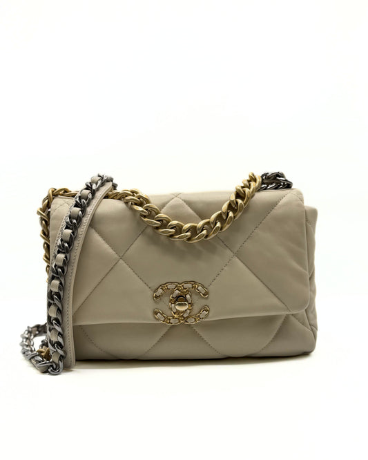 CHANEL | 19 Beige Small