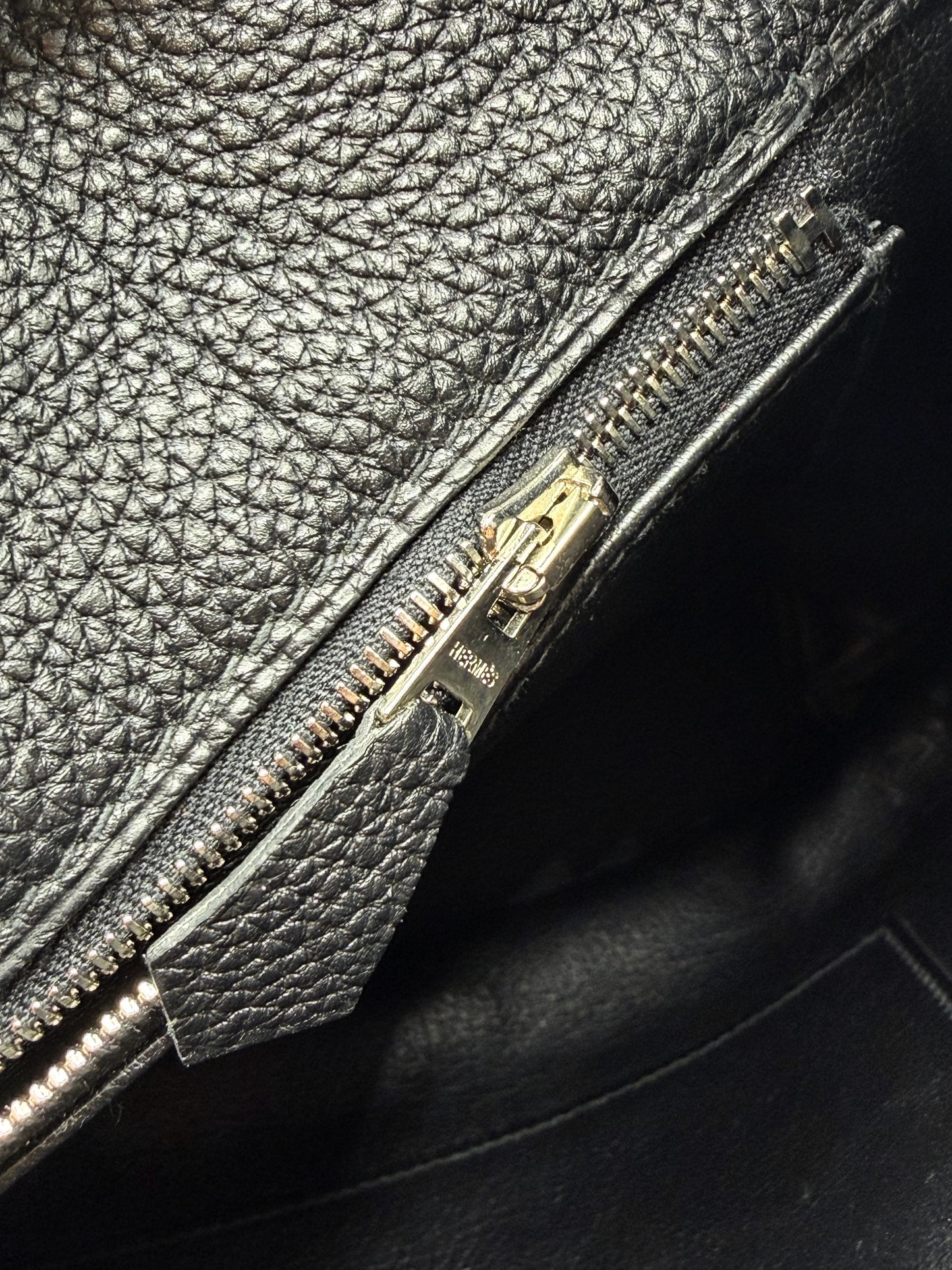 HERMES | So Kelly 22 Bucket Bag