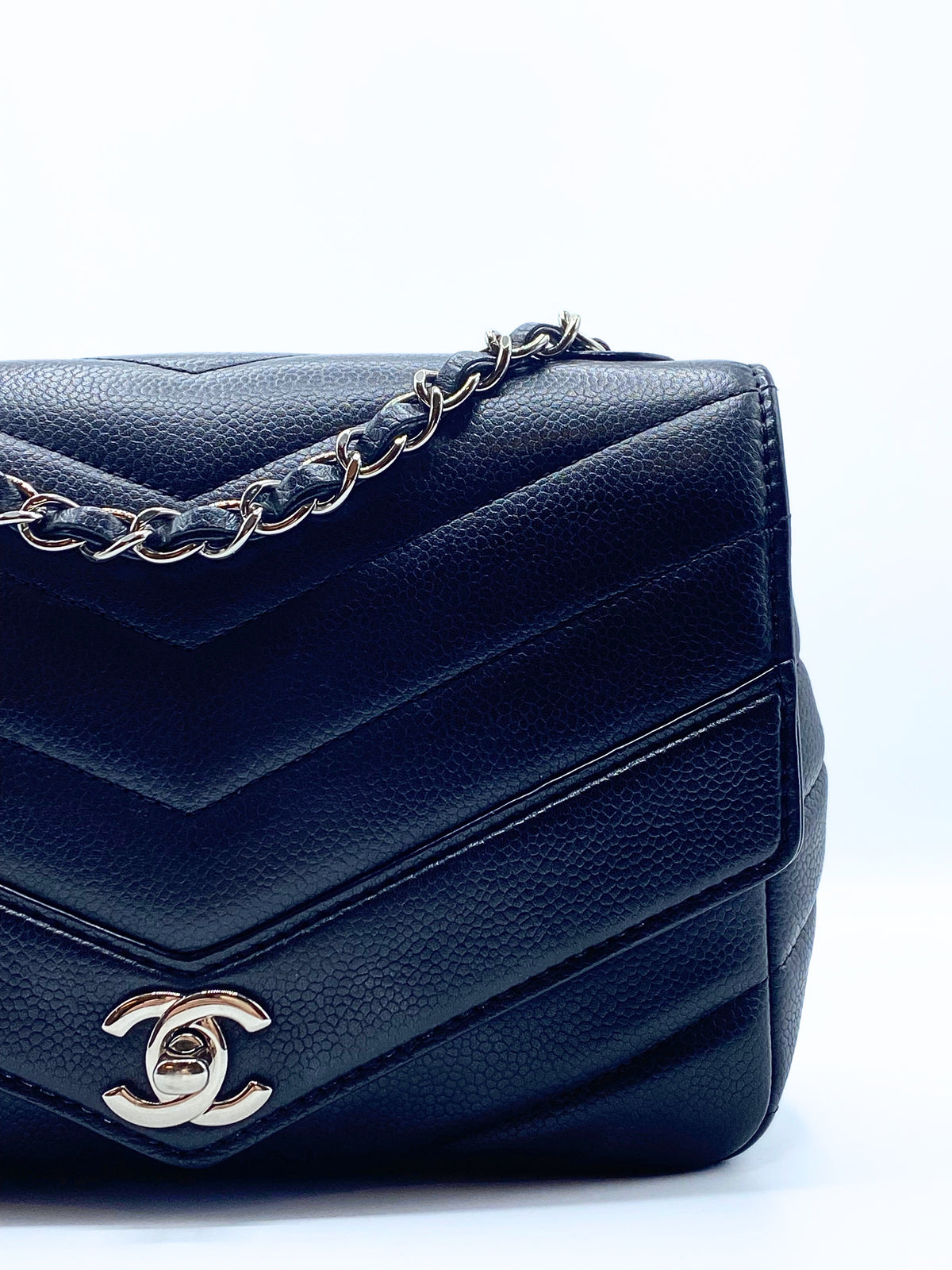 CHANEL | Chevron Mini Flap